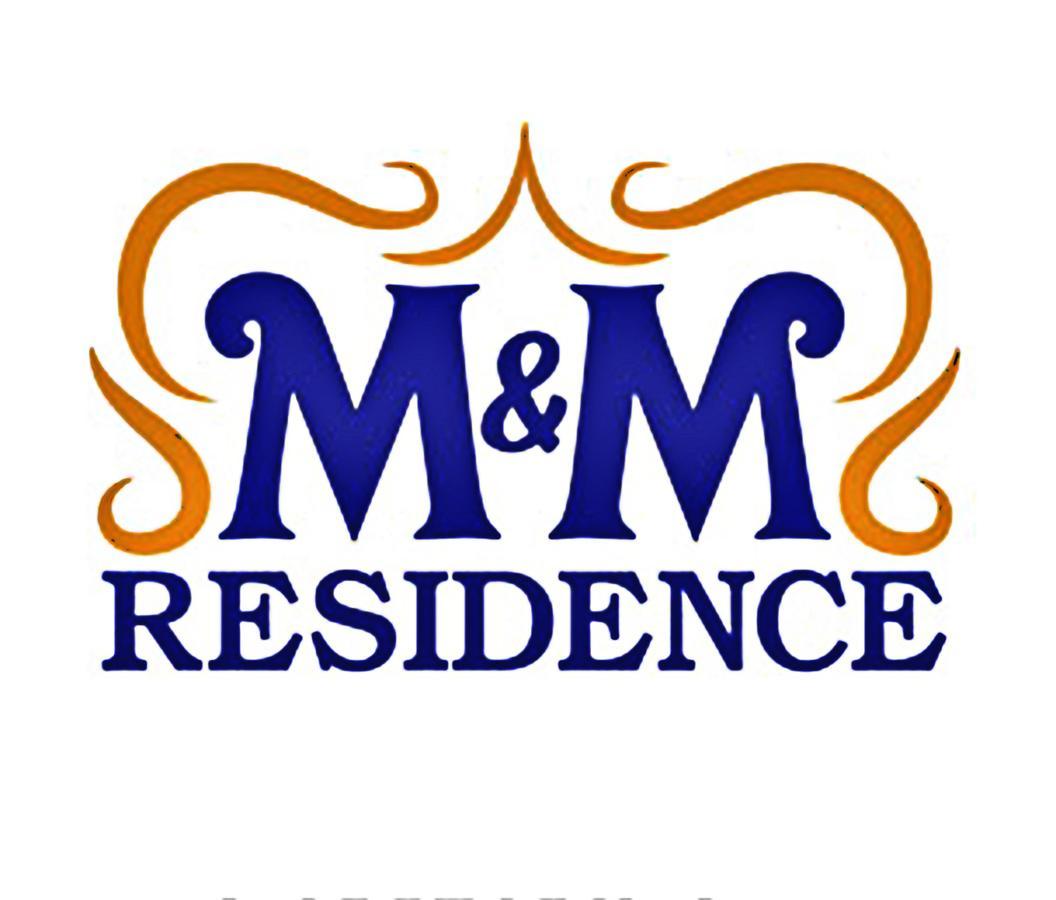 M&M Residence Kandy Esterno foto